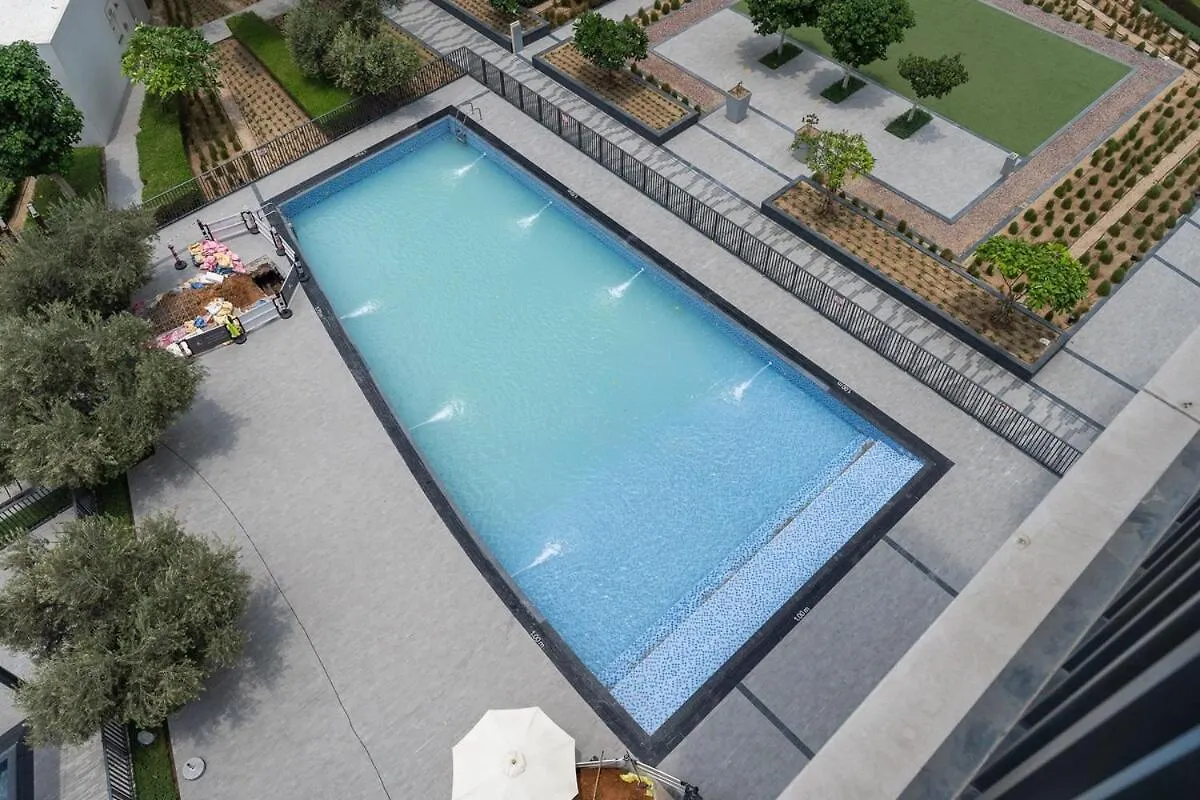 Glamorous 2-Bedroom Retreat In Blvd Crescent Near Dubai Mall Apartment