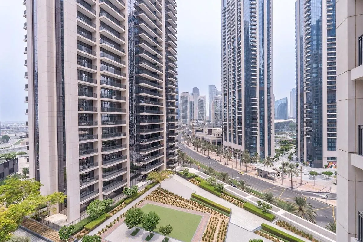 Glamorous 2-Bedroom Retreat In Blvd Crescent Near Dubai Mall 0*,