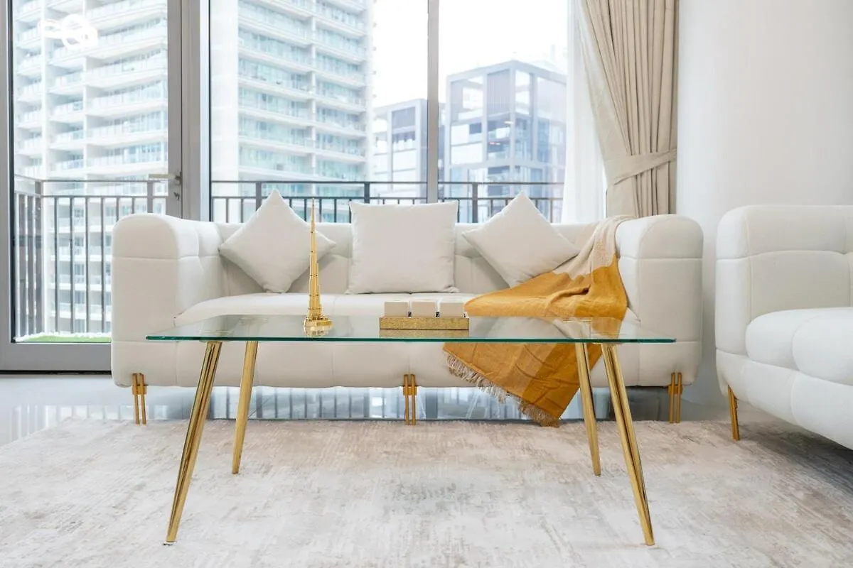 Apartment Glamorous 2-Bedroom Retreat In Blvd Crescent Near Dubai Mall