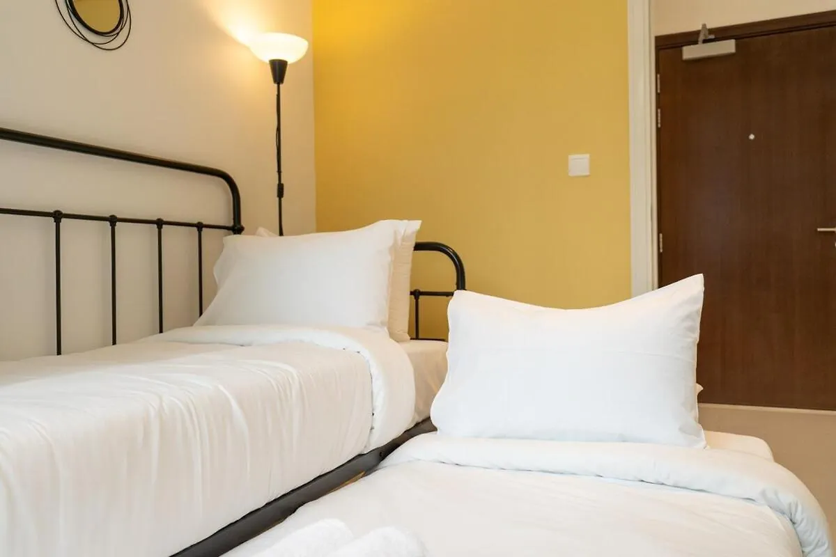 Glamorous 2-Bedroom Retreat In Blvd Crescent Near Dubai Mall 0*,