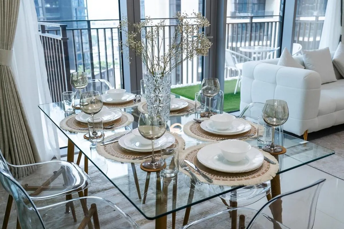 Glamorous 2-Bedroom Retreat In Blvd Crescent Near Dubai Mall 0*,  United Arab Emirates